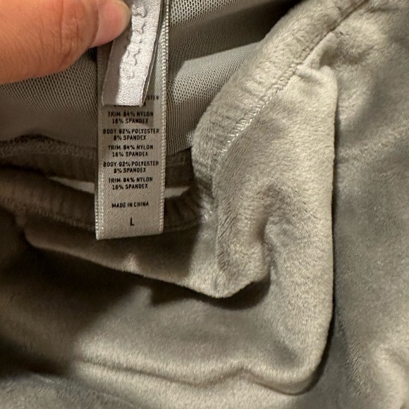 EUC Skims Velour Bandeau size L - Picture 3 of 4